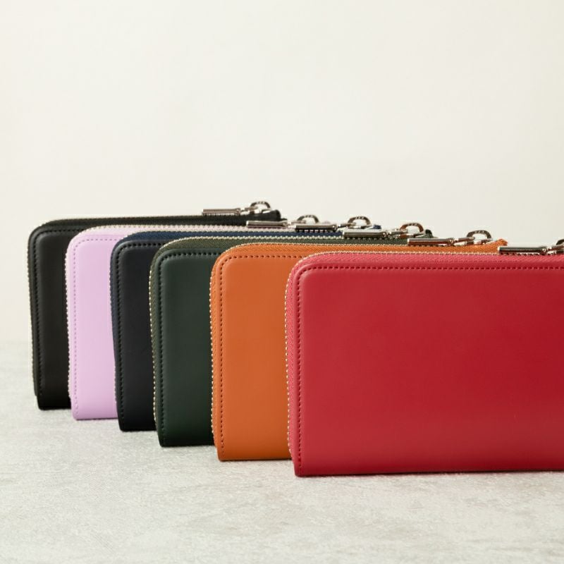 L字ファスナー二つ折り財布（コードバン）（ブランド名であるYAMAMOTOのロゴ入り）