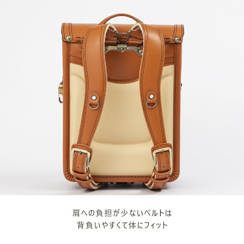【2027年ご入学向け】ニュー・アンティーク（牛革）モスグリーン　肩への負担が少ないベルトは背負いやすくて体にフィット